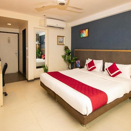 Octave Koregaon Park プネ エクステリア 写真