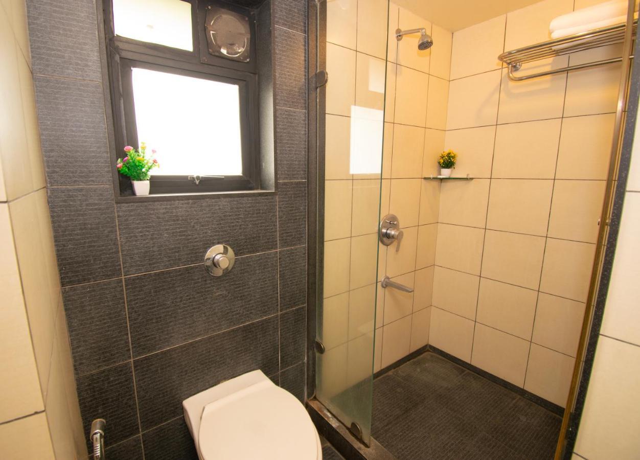Octave Koregaon Park プネ エクステリア 写真