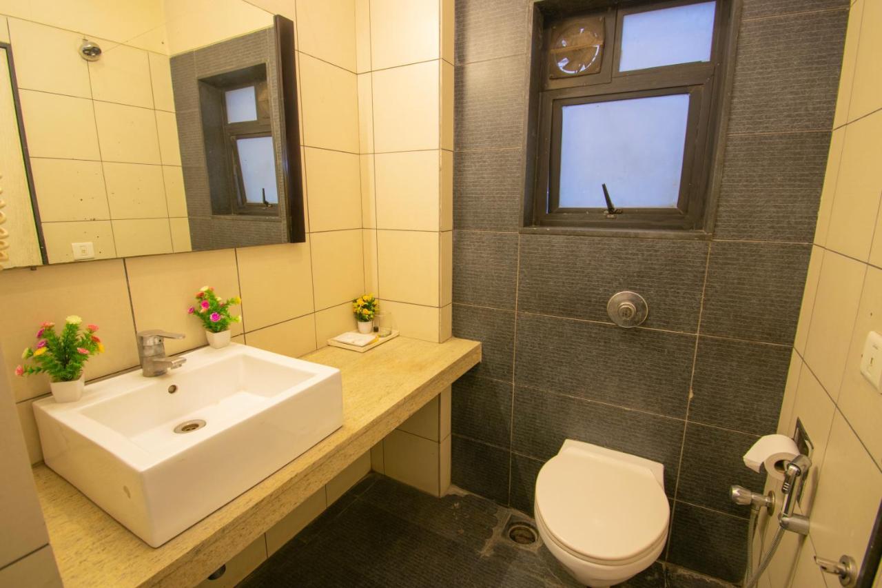 Octave Koregaon Park プネ エクステリア 写真
