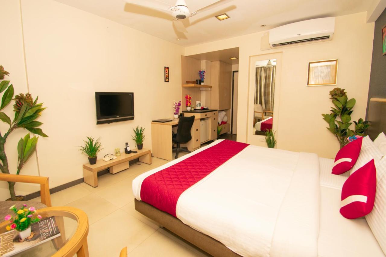 Octave Koregaon Park プネ エクステリア 写真