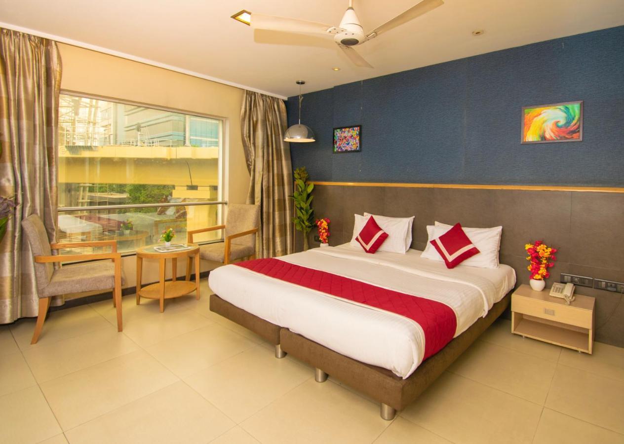 Octave Koregaon Park プネ エクステリア 写真
